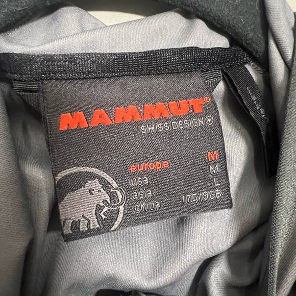 Mammut Mens M Lightweight Packable Lemah Hoodie Hiking Trail Rain Jacket Gray - Picture 2 of 12